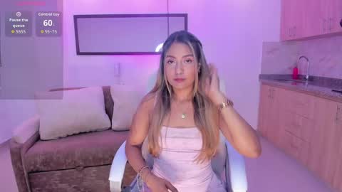 Snapshot of asura_love chatting on 18, 5, 2026 asura_love online show from 18, 5, 2026