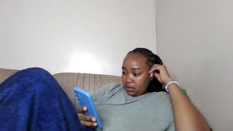 Snapshot of atara_seren chatting on 11, 5, 2026 atara_seren online show from 11, 5, 2026