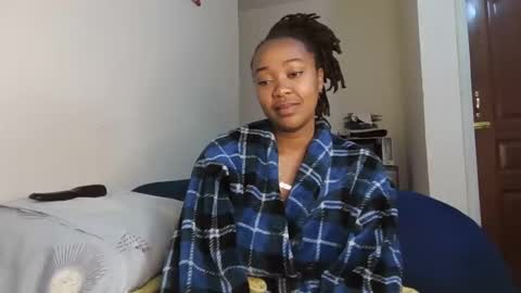 Snapshot of atara_seren chatting on 6, 6, 2026 atara_seren online show from 6, 6, 2026