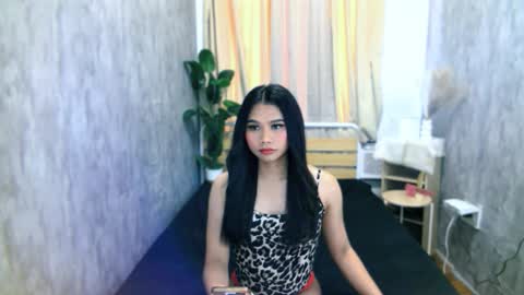 atashakendall online show from 6, 2, 2026