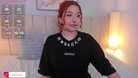 Snapshot of atena_cuteee chatting on 13, 11, 2025 sofia online show from 13, 11, 2025