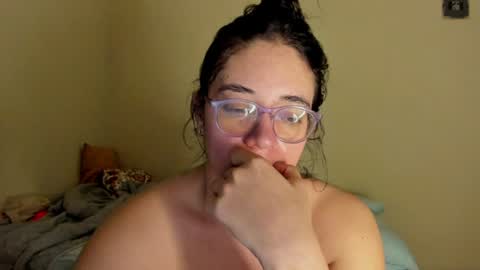 Snapshot of atenas__05 chatting on 15, 7, 2026 atenas online show from 15, 7, 2026