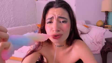 Atenea online show from 25, 10, 2025