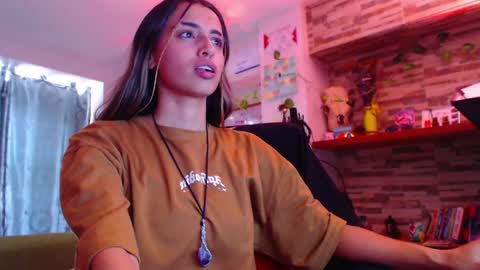 Snapshot of ateneasairce chatting on 5, 3, 2025 Atenea online show from 5, 3, 2025