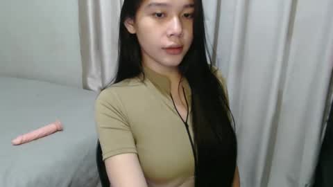 Snapshot of atheena_charm chatting on 5, 1, 2025 Athena online show from 5, 1, 2025