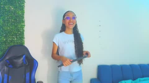 Snapshot of athenea_03 chatting on 20, 3, 2026 Athenea online show from 20, 3, 2026