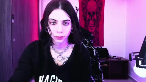 athenauwu online show from 20, 4, 2026