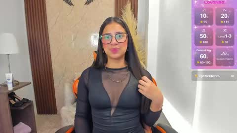 Snapshot of atiena_ chatting on 3, 6, 2026 Atiena online show from 3, 6, 2026