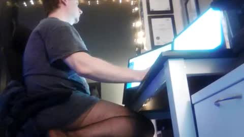 Snapshot of atlanticthunder chatting on 19, 10, 2025 Rick online show from 19, 10, 2025