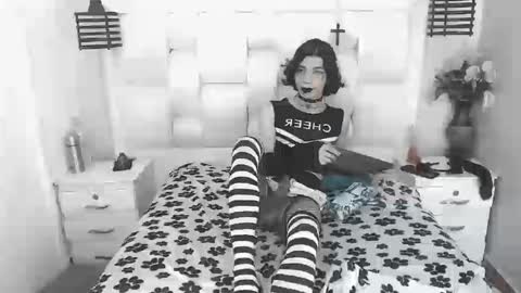 Snapshot of atley_dolly_ chatting on 23, 9, 2025 ATLEY online show from 23, 9, 2025