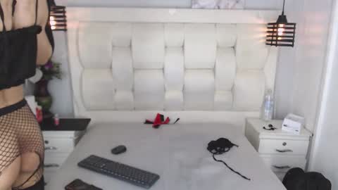 Snapshot of atley_dolly_ chatting on 24, 10, 2025 ATLEY online show from 24, 10, 2025