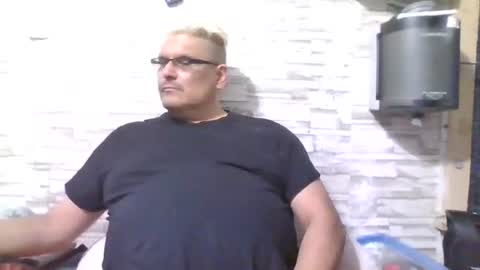 Snapshot of atr2424 chatting on 5, 3, 2025 A online show from 5, 3, 2025