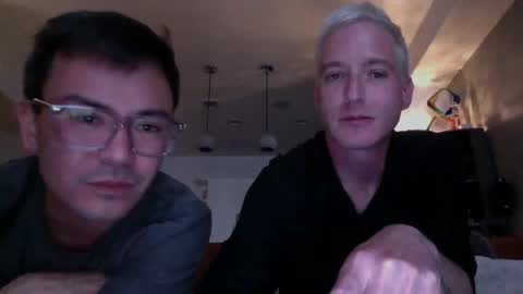 Thomas and Garret online show from 6, 4, 2026