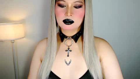 Snapshot of audreyholloway chatting on 2, 5, 2026 Audrey online show from 2, 5, 2026
