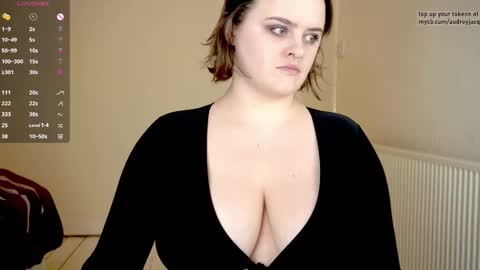 Snapshot of audreyjacq chatting on 20, 2, 2026 Audrey Jacq online show from 20, 2, 2026