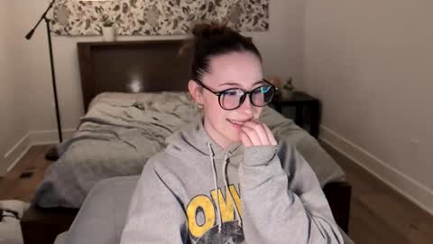 Miss Audrey online show from 18, 2, 2025