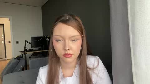 Elene online show from 8, 6, 2026