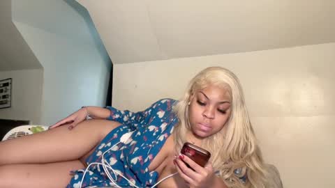 aunyxxx online show from 7, 2, 2025