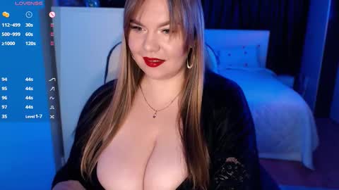 Aura FOLLOW ME online show from 12, 1, 2026