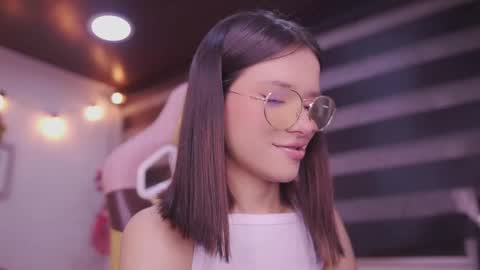 aura_rouss online show from 22, 12, 2025