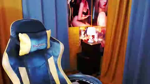 Miss awra online show from 11, 4, 2026