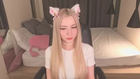 Aura online show from 16, 5, 2026