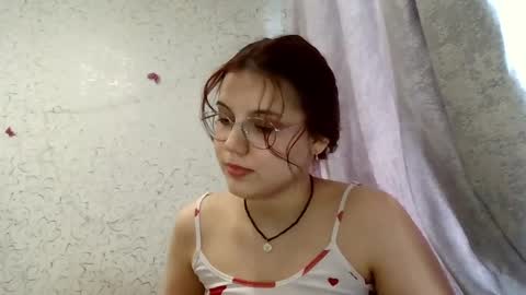 Snapshot of aurora_breeze chatting on 23, 4, 2026 Kiara Xanthe online show from 23, 4, 2026