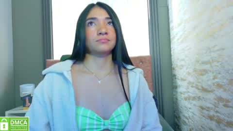 Snapshot of aurora_jones1 chatting on 1, 10, 2025 Aurora online show from 1, 10, 2025