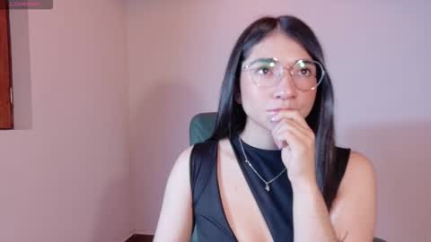 Snapshot of aurora_jones1 chatting on 30, 10, 2025 Aurora online show from 30, 10, 2025