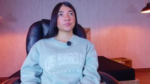 Snapshot of aurora_jones1 chatting on 11, 11, 2025 Aurora online show from 11, 11, 2025