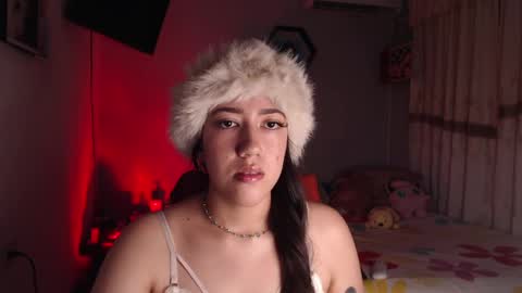 Snapshot of aurora_shy_ chatting on 22, 5, 2026 Aurora online show from 22, 5, 2026