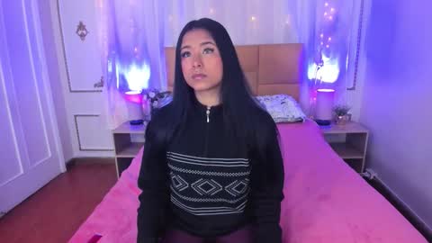 Snapshot of auroramontclair chatting on 4, 12, 2025 Aurora online show from 4, 12, 2025