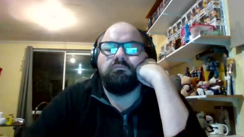 Snapshot of aussie_big_fella chatting on 18, 7, 2026 Aaron Matthews online show from 18, 7, 2026