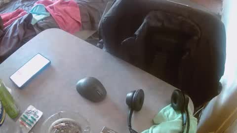 Snapshot of aussiebaker chatting on 5, 3, 2026 aussiebaker online show from 5, 3, 2026