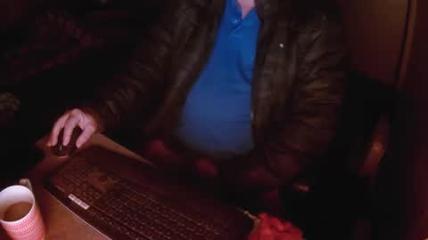 Snapshot of aussiebaker chatting on 27, 3, 2026 aussiebaker online show from 27, 3, 2026