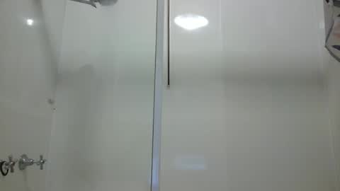 Snapshot of aussielovingxxx chatting on 2, 12, 2024 Milf4u online show from 2, 12, 2024