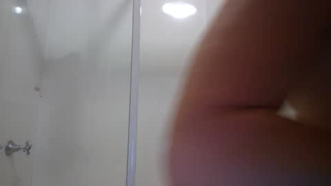 Snapshot of aussielovingxxx chatting on 3, 12, 2024 Milf4u online show from 3, 12, 2024