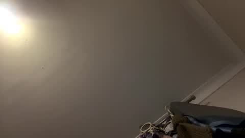 Snapshot of aussielovingxxx chatting on 12, 10, 2025 Milf4u online show from 12, 10, 2025