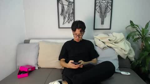 Snapshot of austinreeds chatting on 28, 11, 2025 austinreeds online show from 28, 11, 2025