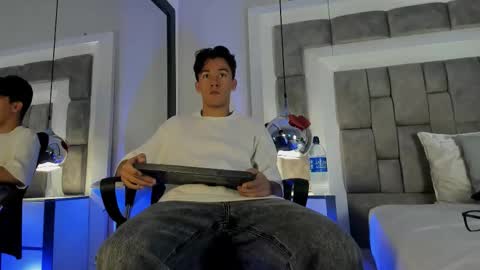 Snapshot of austinreeds chatting on 2, 3, 2026 austinreeds online show from 2, 3, 2026