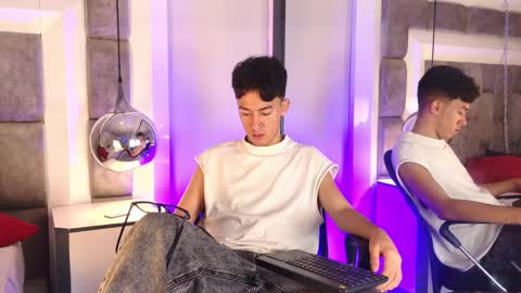 austinreeds online show from 2, 6, 2026