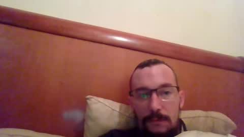 Snapshot of author980 chatting on 10, 9, 2025 author980 online show from 10, 9, 2025