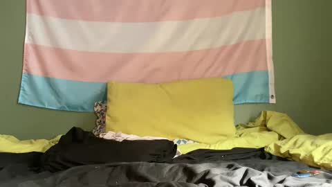 Autumn Loves You online show from 26, 2, 2026