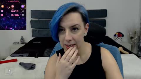 AutumnOpal online show from 3, 3, 2025