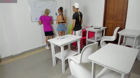 AVA online show from 10, 1, 2026