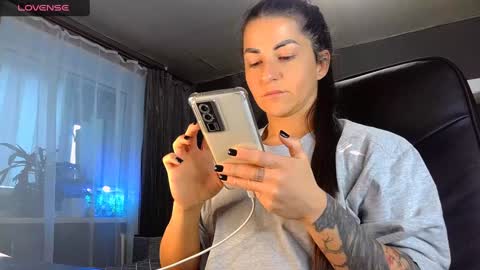 Ava online show from 28, 1, 2025