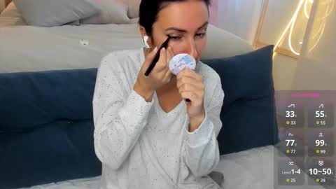 Ava online show from 30, 9, 2025