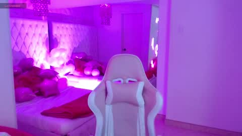 AVA online show from 10, 2, 2026