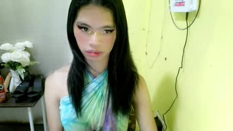 avacadaxcx online show from 8, 11, 2025