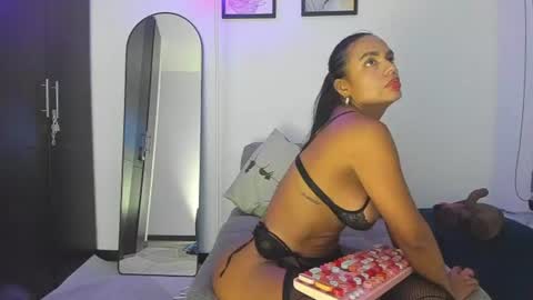 Ava Ferrera Elena online show from 15, 7, 2026